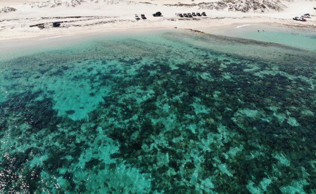 Five Fingers Reef Beach'in fotoğrafı i̇nce bej kum yüzey ile