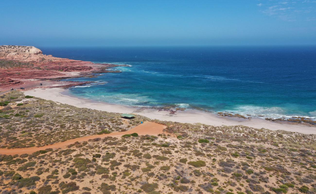 Red Bluff Beach'in fotoğrafı parlak kum yüzey ile