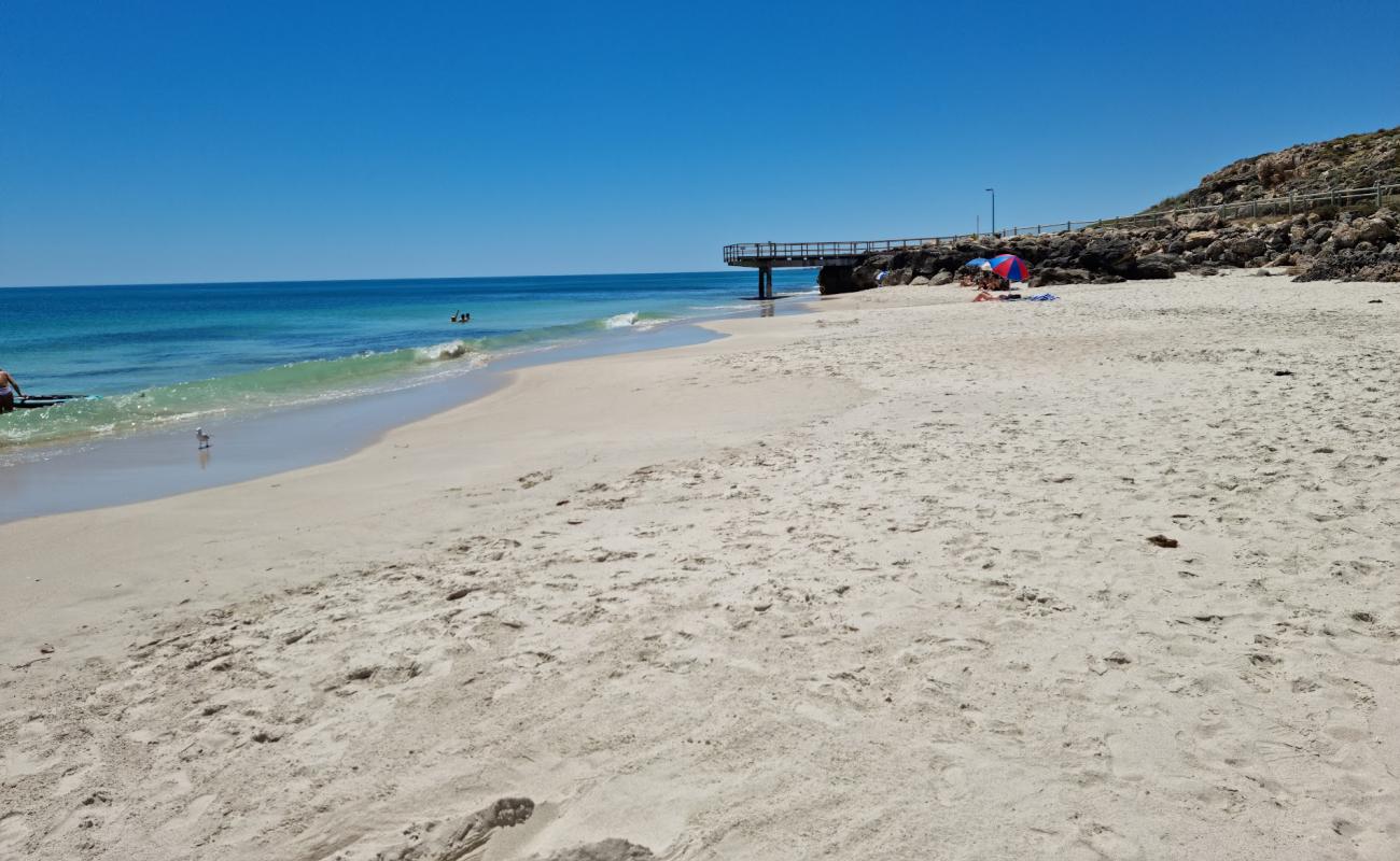 North Beach'in fotoğrafı açık bej kum yüzey ile