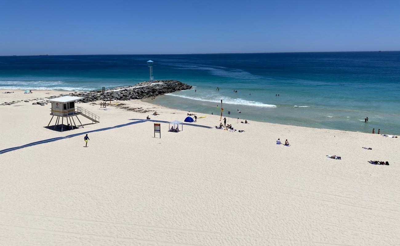 Perth City Beach'in fotoğrafı açık bej kum yüzey ile