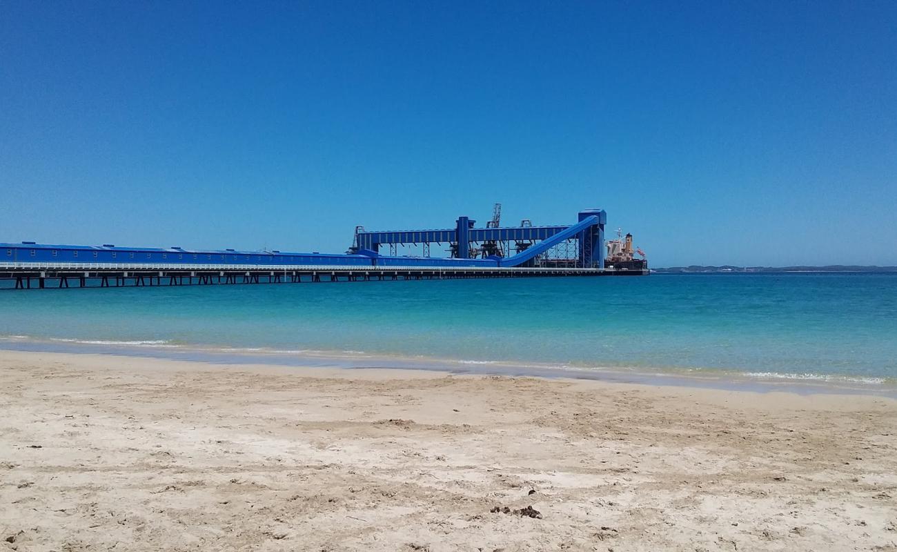 Kwinana Beach II'in fotoğrafı açık bej kum yüzey ile