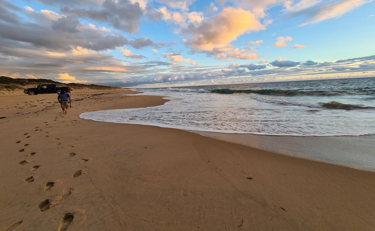 Myalup Beach II'in fotoğrafı açık bej kum yüzey ile