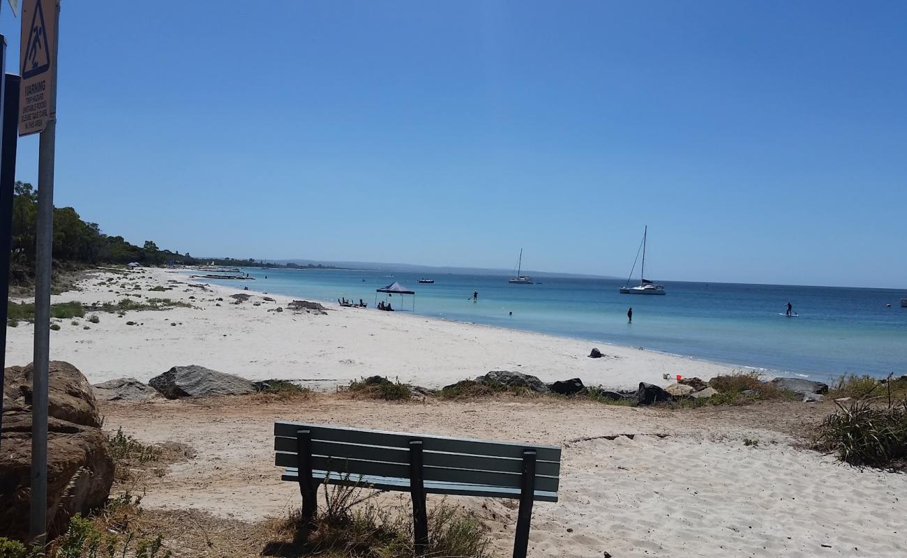 Abbey Beach'in fotoğrafı parlak ince kum yüzey ile