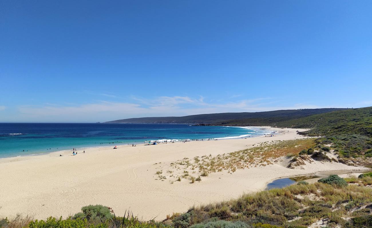 Smiths Beach'in fotoğrafı parlak kum yüzey ile