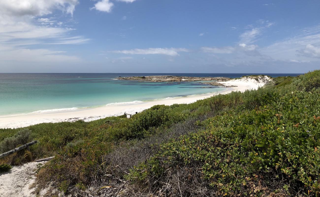 Jorndee creek Beach'in fotoğrafı beyaz ince kum yüzey ile