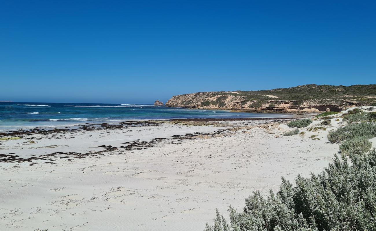 Sheringa Beach'in fotoğrafı açık bej kum yüzey ile