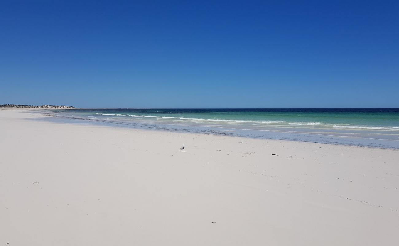 Second Beach'in fotoğrafı açık bej kum yüzey ile