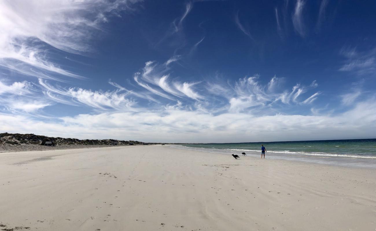 Wauraltee Beach'in fotoğrafı parlak kum yüzey ile