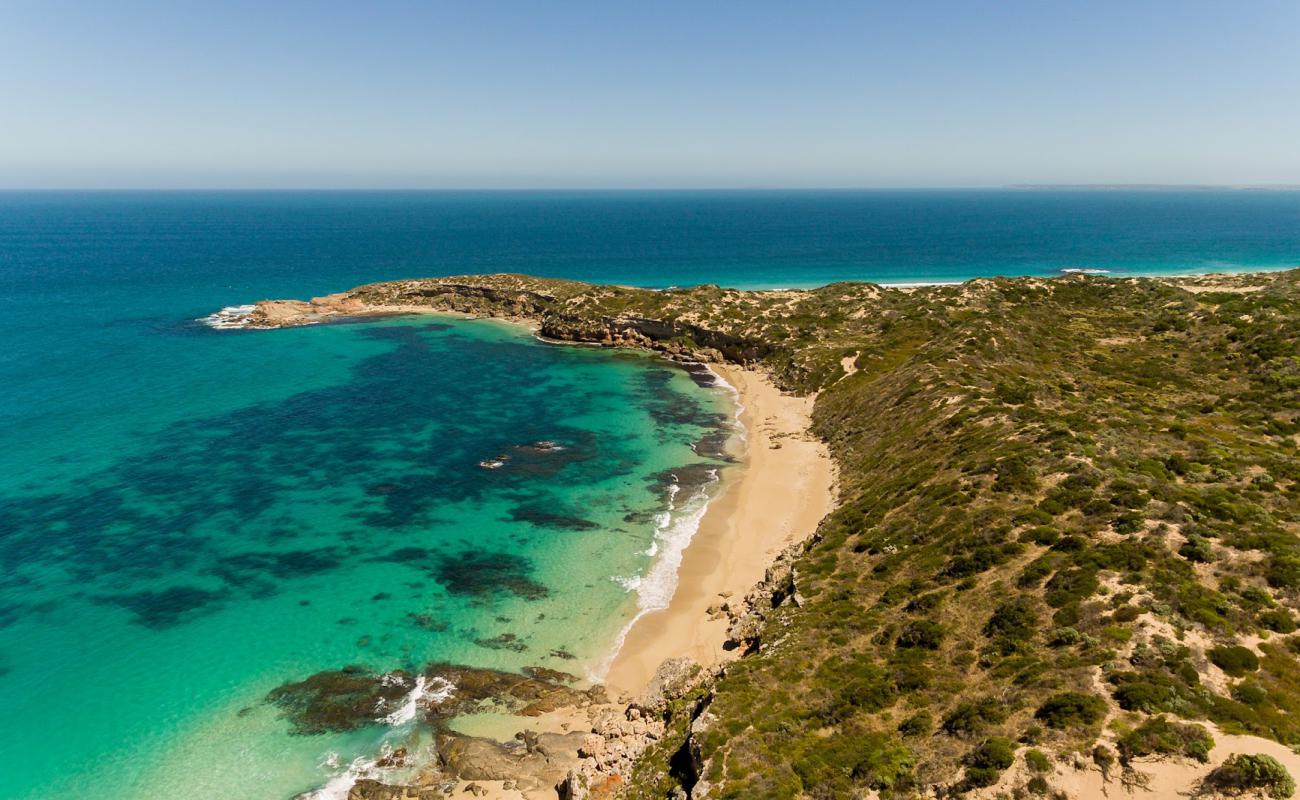 Butlers Beach'in fotoğrafı parlak ince kum yüzey ile