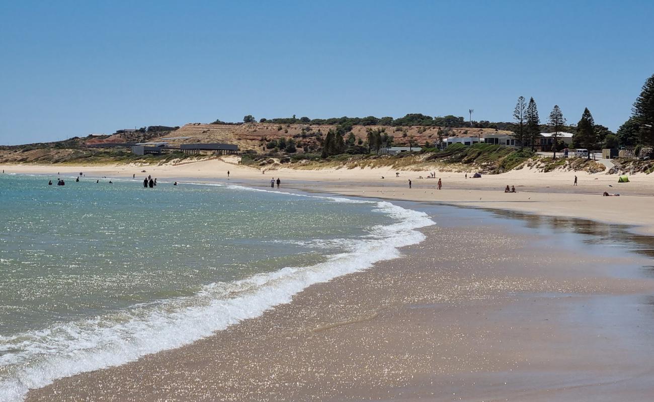 Christies Beach'in fotoğrafı parlak ince kum yüzey ile