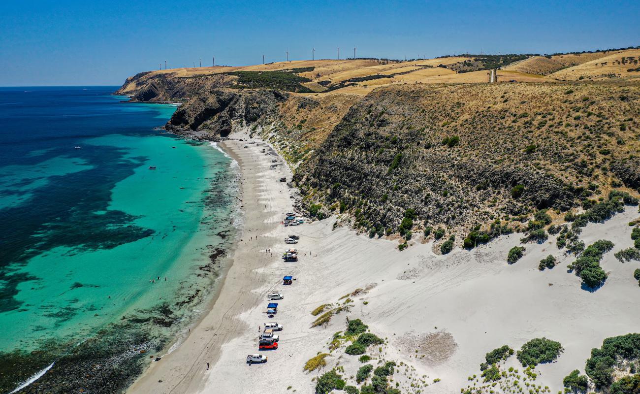 Morgans Beach'in fotoğrafı parlak kum yüzey ile