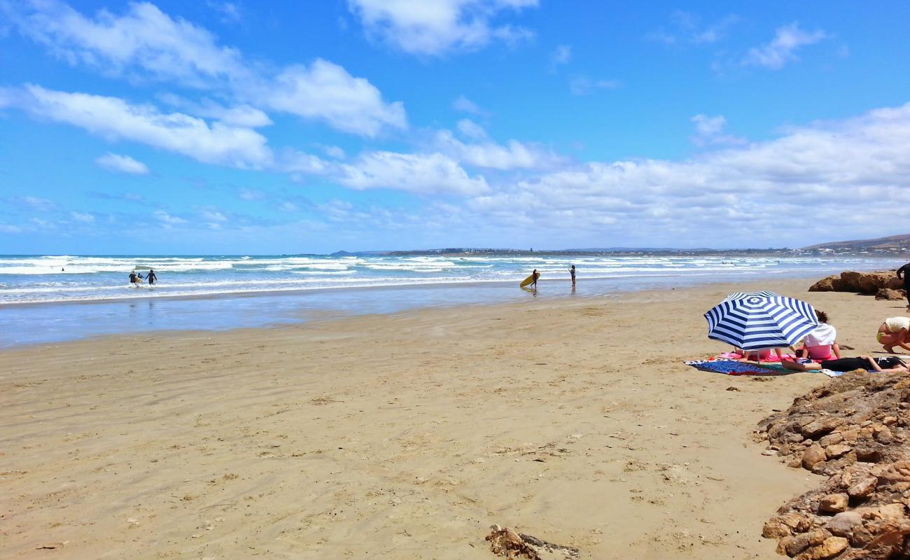 Middleton Beach'in fotoğrafı parlak kum yüzey ile