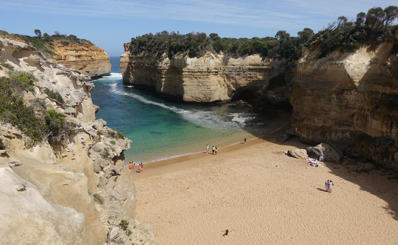 Loch Ard Gorge'in fotoğrafı açık bej kum yüzey ile