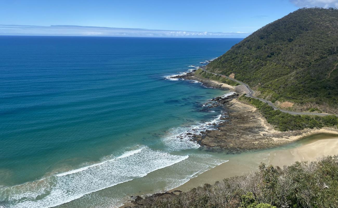 Lorne scenic Beach'in fotoğrafı parlak kum yüzey ile