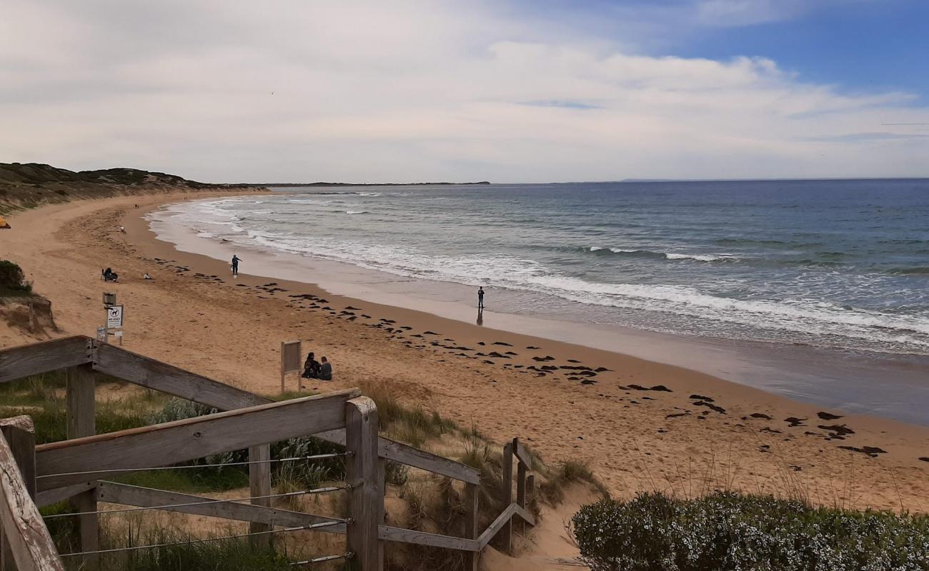 Breamlea Beach'in fotoğrafı açık bej kum yüzey ile