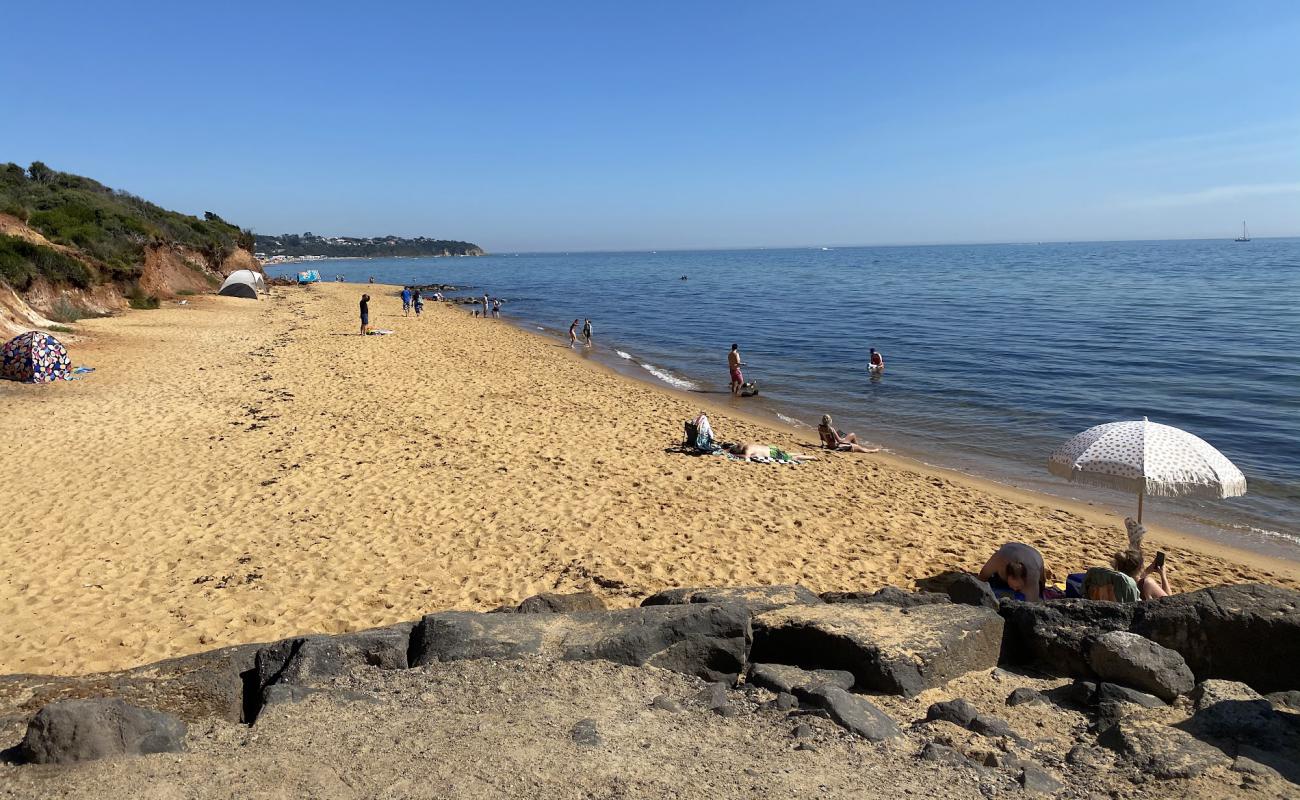 Hawker Beach'in fotoğrafı parlak kum yüzey ile