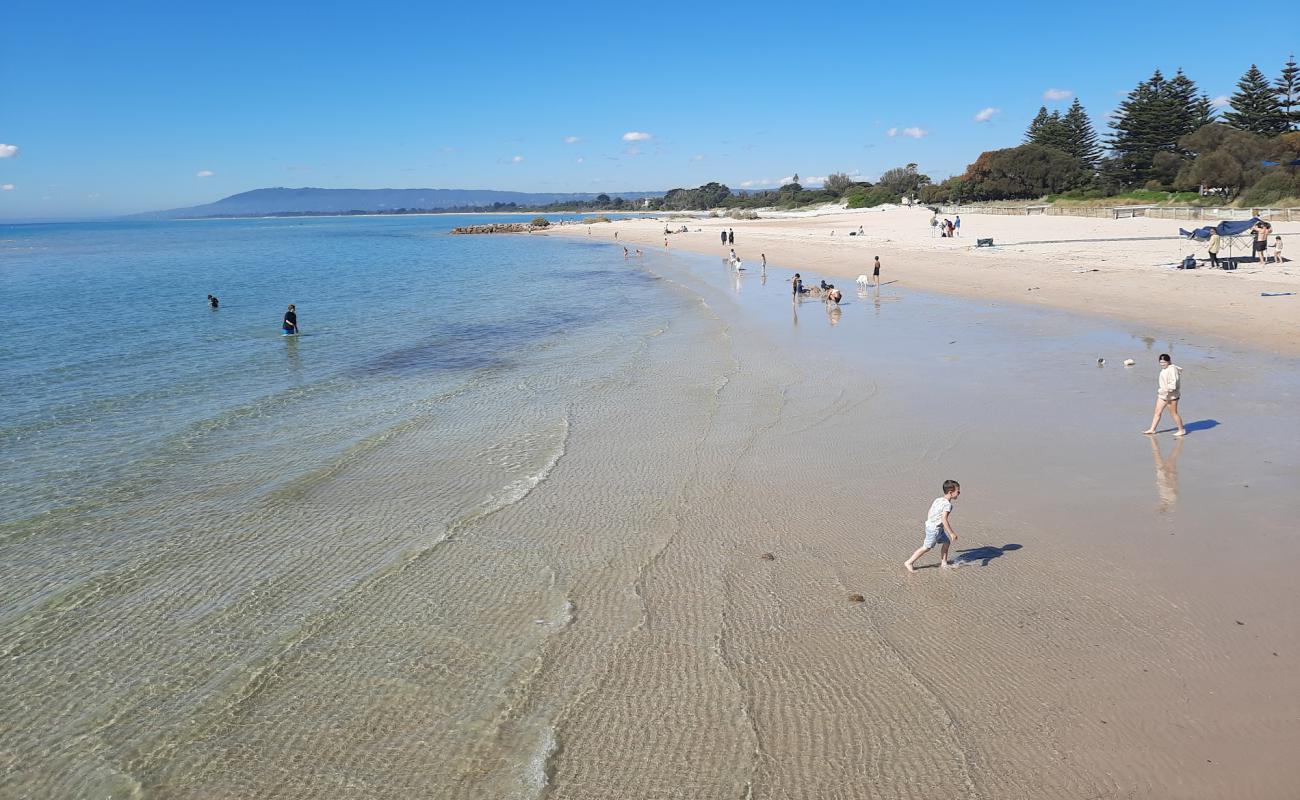 Rye Beach'in fotoğrafı açık bej kum yüzey ile