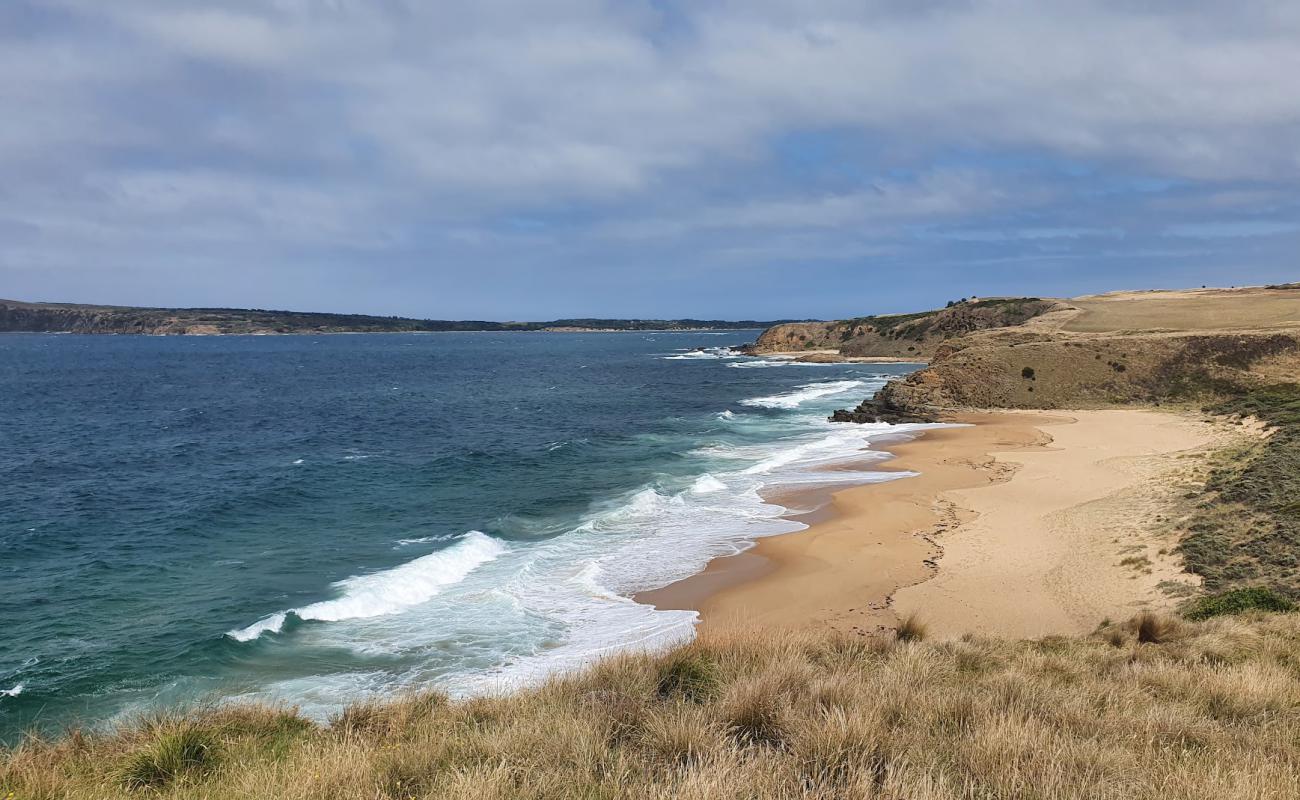 Bore Beach'in fotoğrafı parlak kum yüzey ile