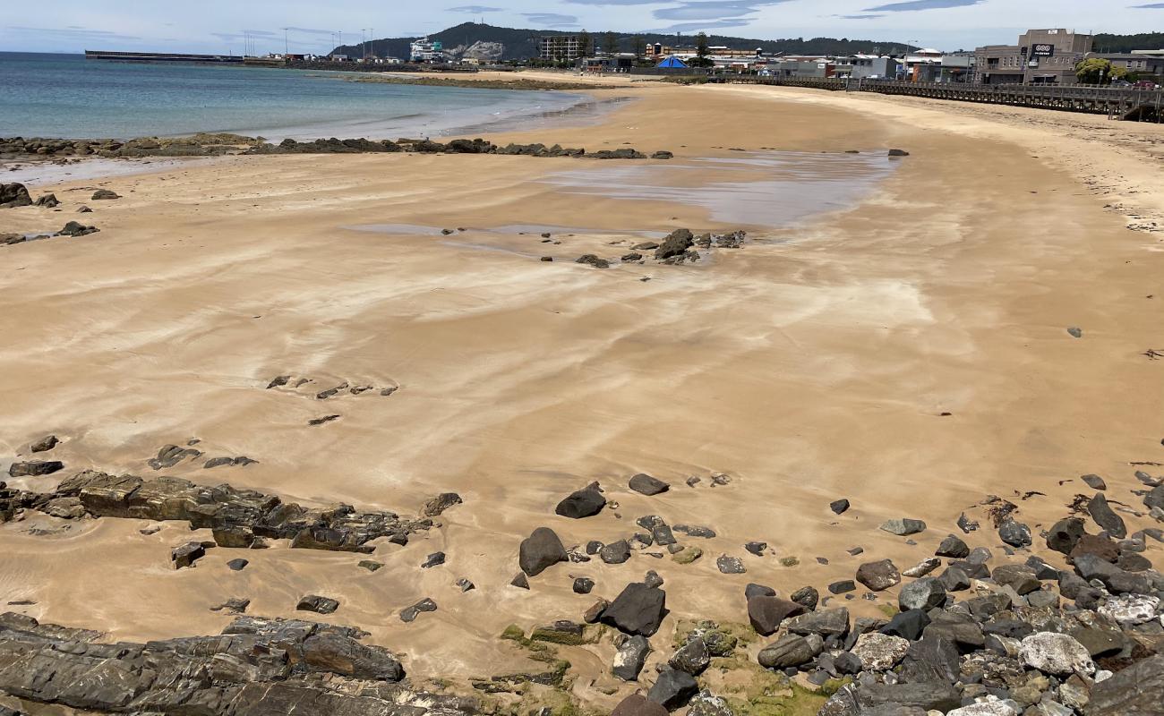 Burnie Waterfront, West Beach'in fotoğrafı parlak kum yüzey ile