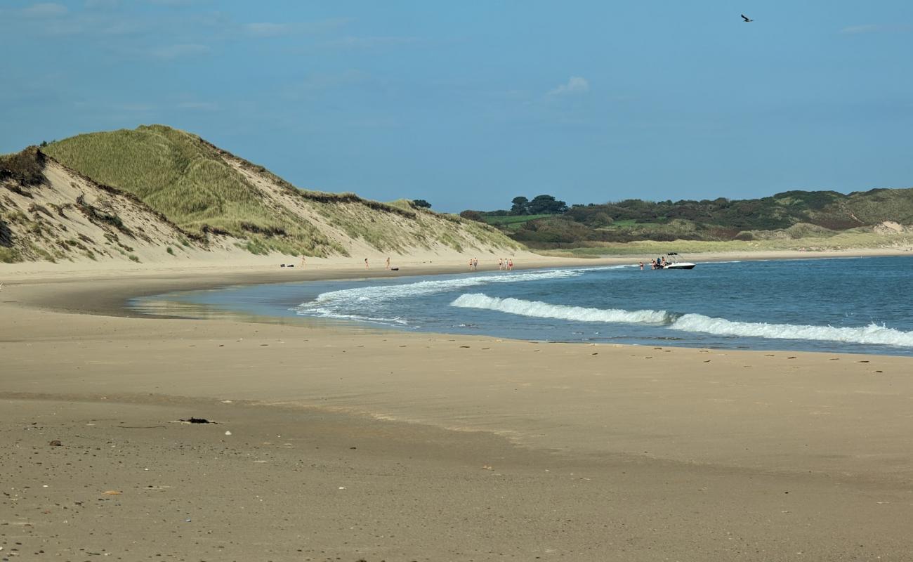 Magherabeg Beach'in fotoğrafı parlak kum yüzey ile