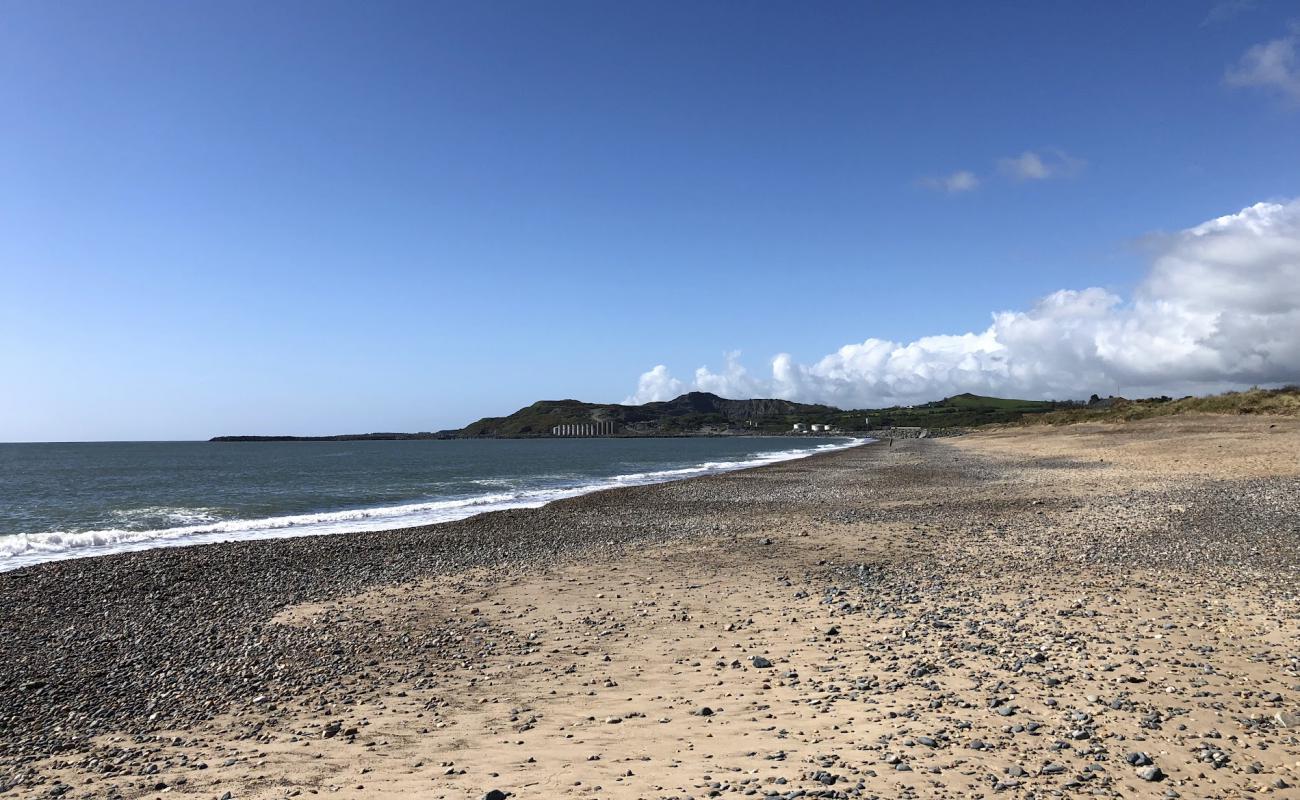 Arklow South Beach'in fotoğrafı çakıl ile kum yüzey ile