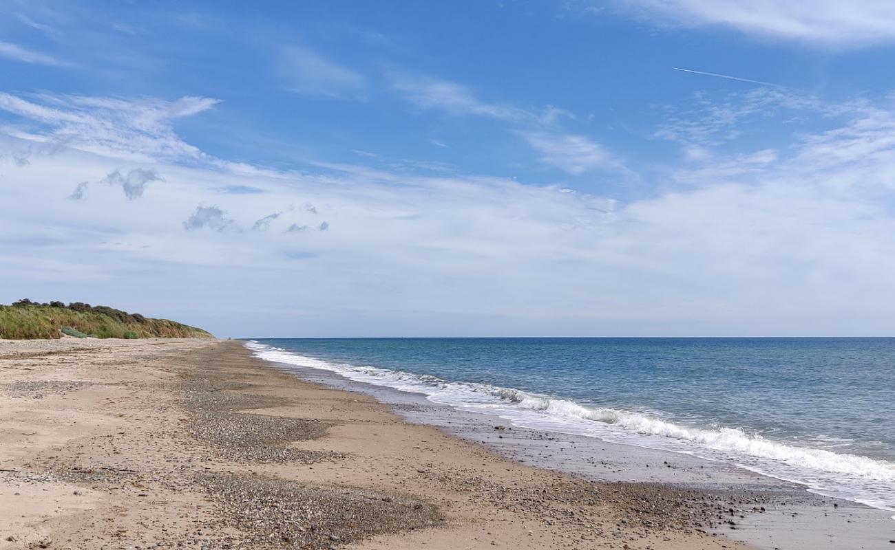 Oldmill Bay Beach'in fotoğrafı bej kum ve çakıl yüzey ile