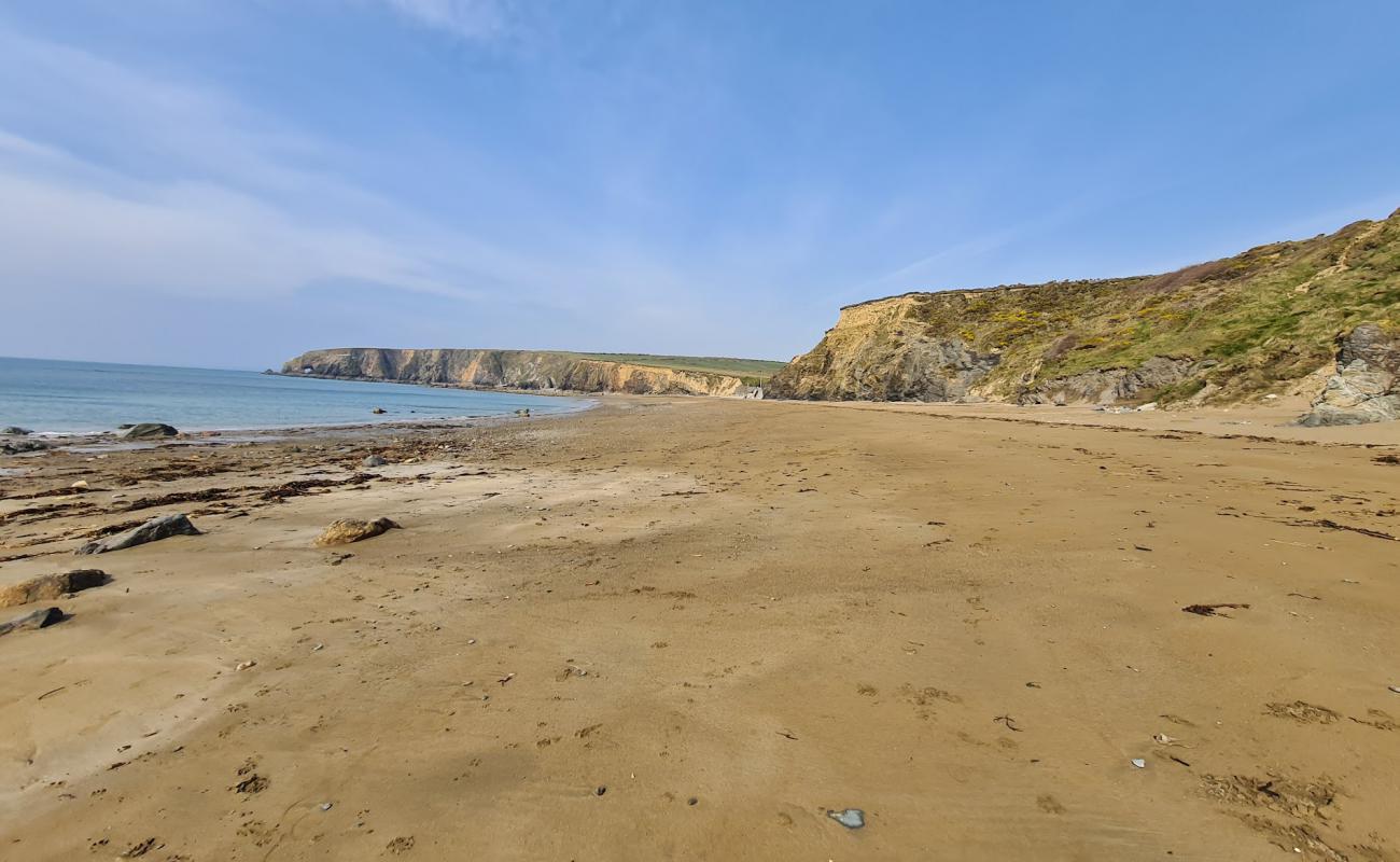 Kilfarrasy Beach'in fotoğrafı çakıl ile kum yüzey ile