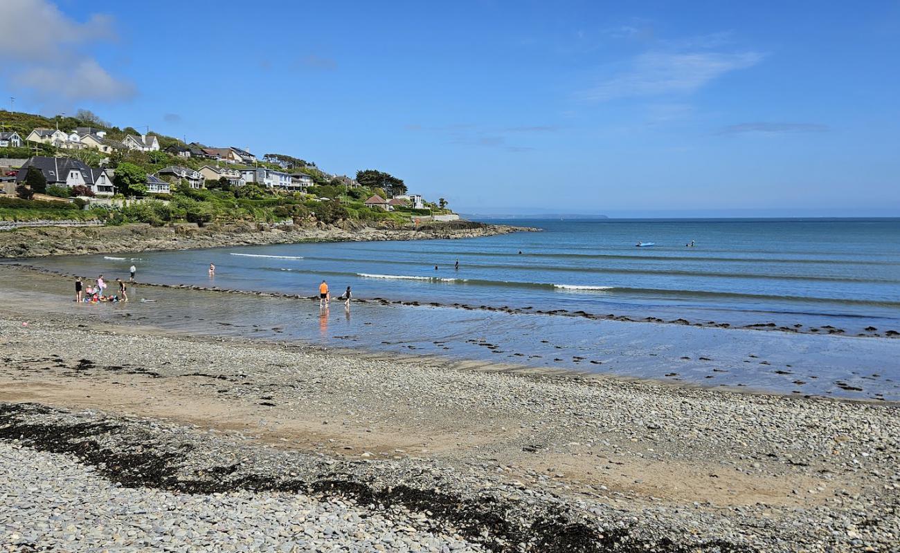 Fountainstown Beach'in fotoğrafı parlak kum ve kayalar yüzey ile