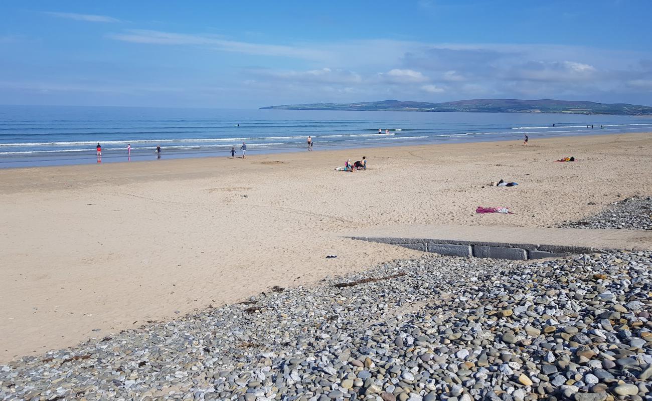 Banna Beach'in fotoğrafı parlak kum yüzey ile