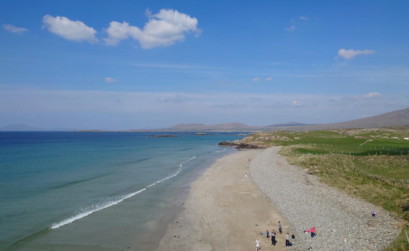Lettergesh Beach'in fotoğrafı açık bej kum yüzey ile