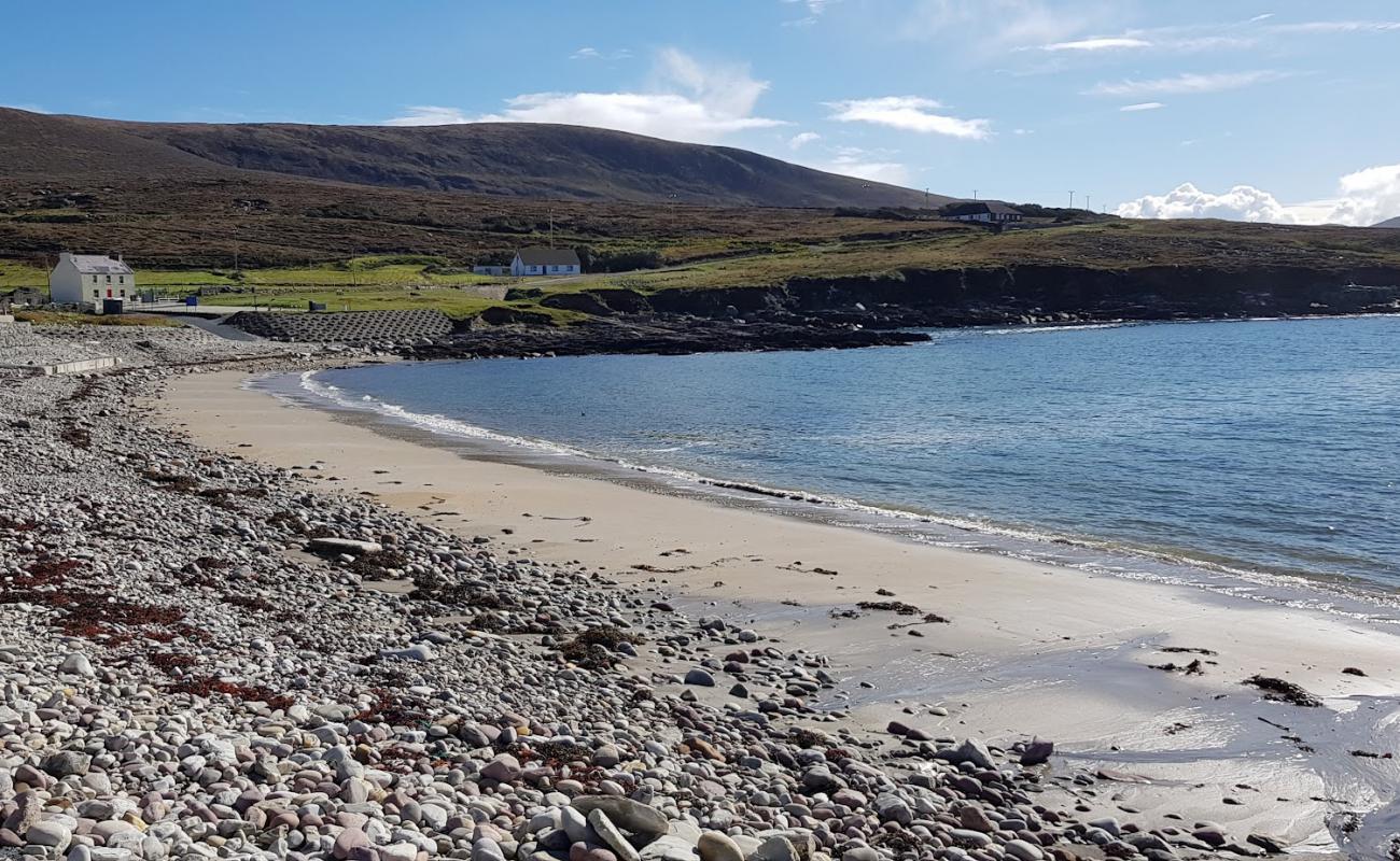 Dooega Beach'in fotoğrafı hafif çakıl yüzey ile