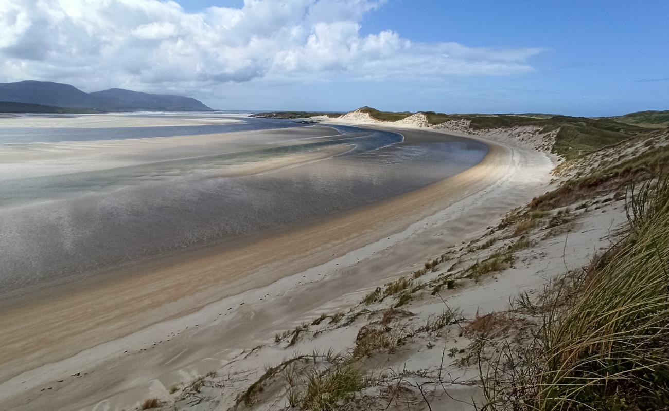 Ballinreavy Beach'in fotoğrafı parlak kum yüzey ile