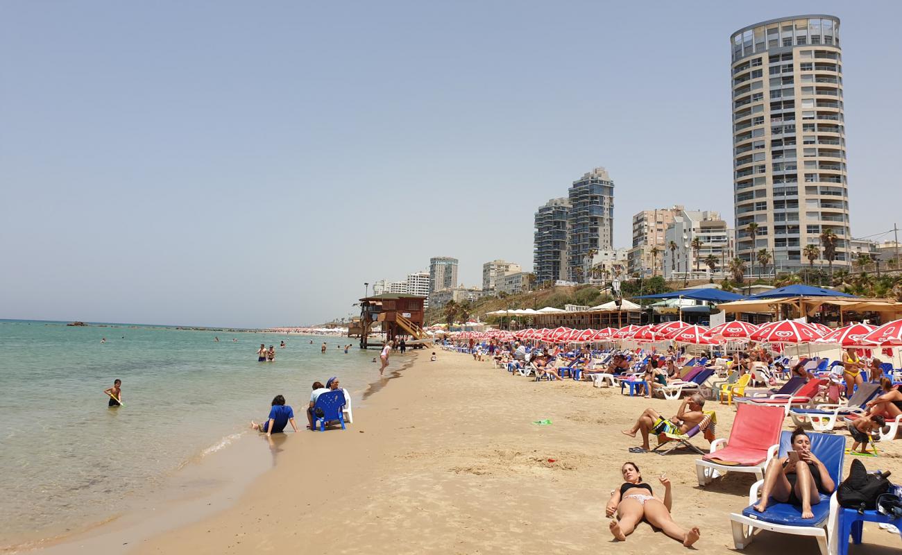 Jerusalem Beach'in fotoğrafı i̇nce bej kum yüzey ile