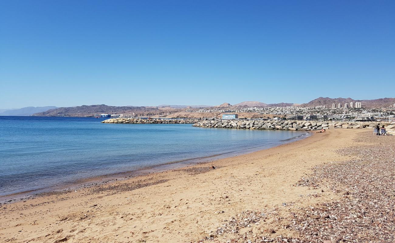 HaDatiyim Beach'in fotoğrafı açık bej kum yüzey ile
