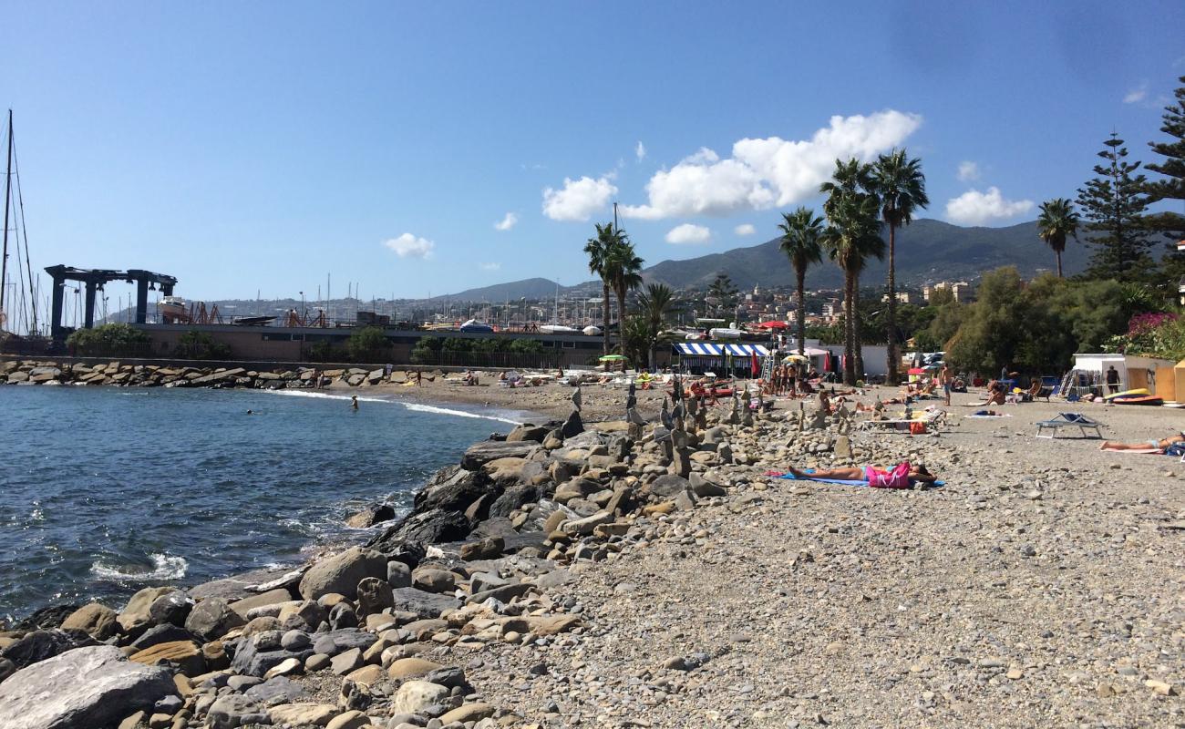 San Martino beach'in fotoğrafı koyu i̇nce çakıl yüzey ile