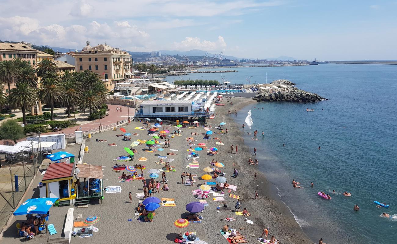Spiaggia di Pegli'in fotoğrafı küçük gri çakıllar yüzey ile