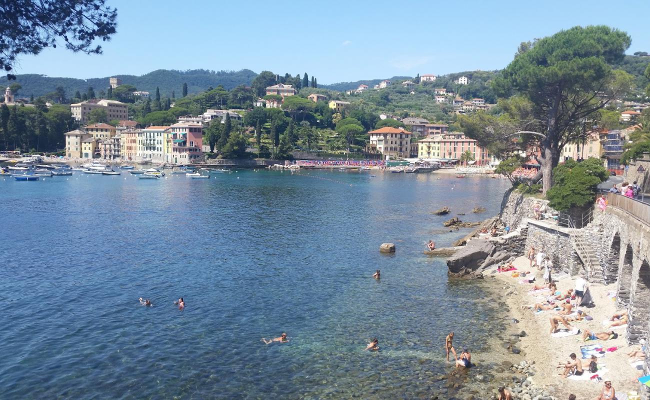 San Michele beach'in fotoğrafı gri ince çakıl taş yüzey ile