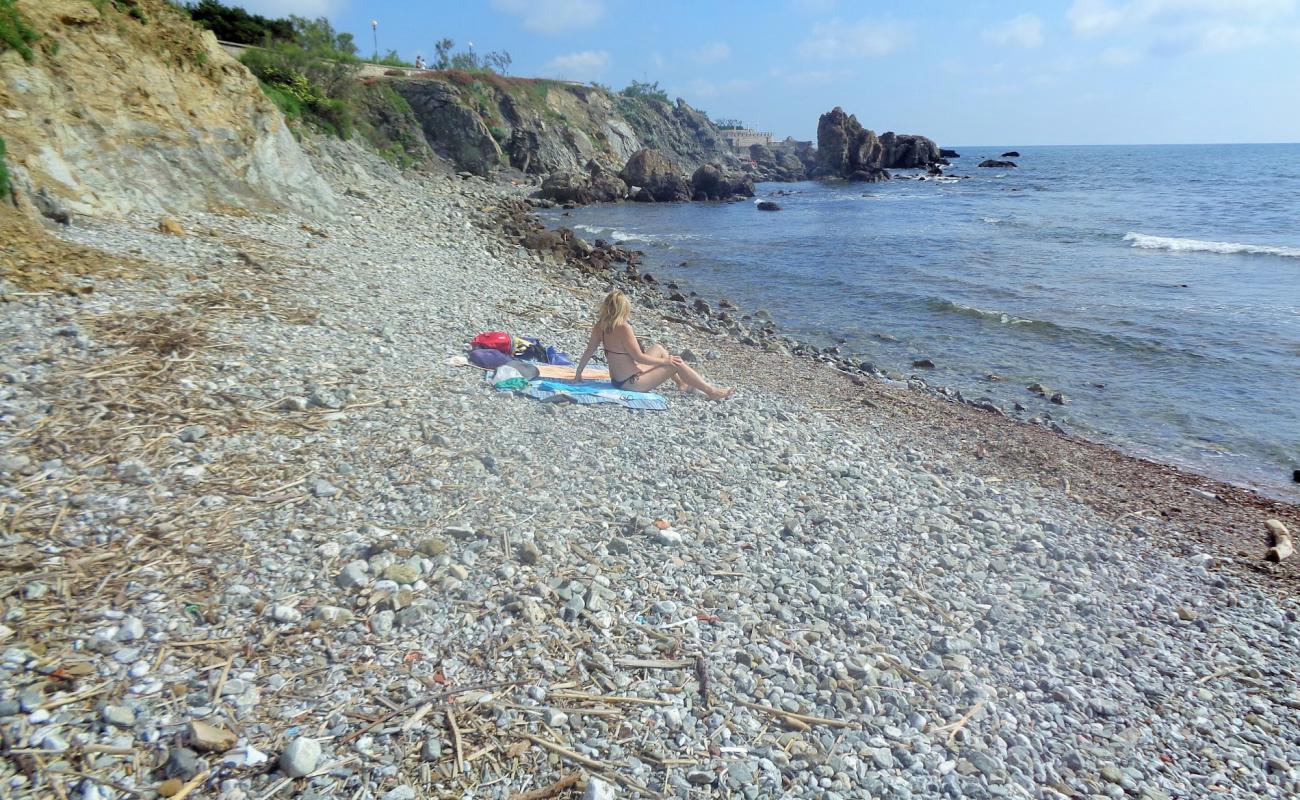 Spiaggia Calalonga'in fotoğrafı kayalık arazi yüzey ile