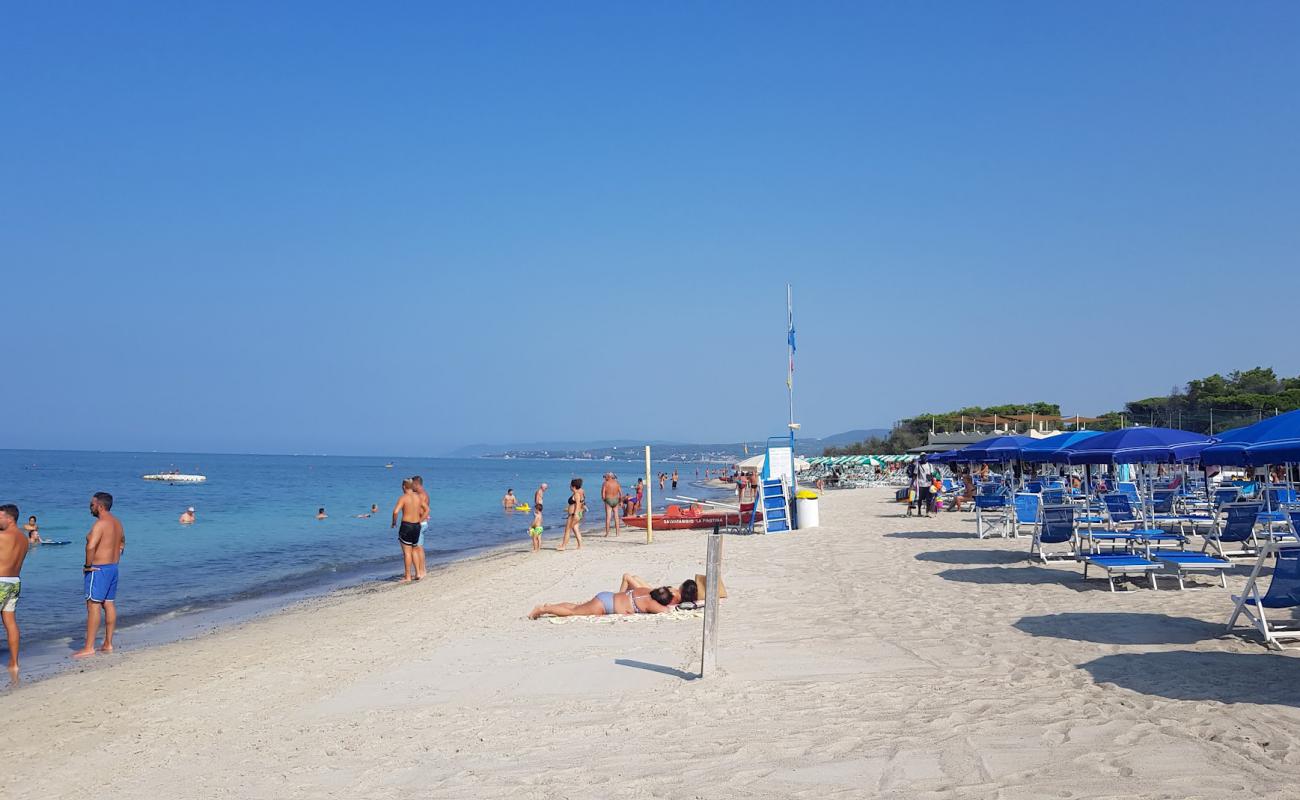 Spiaggia Pietrabianca'in fotoğrafı parlak ince kum yüzey ile