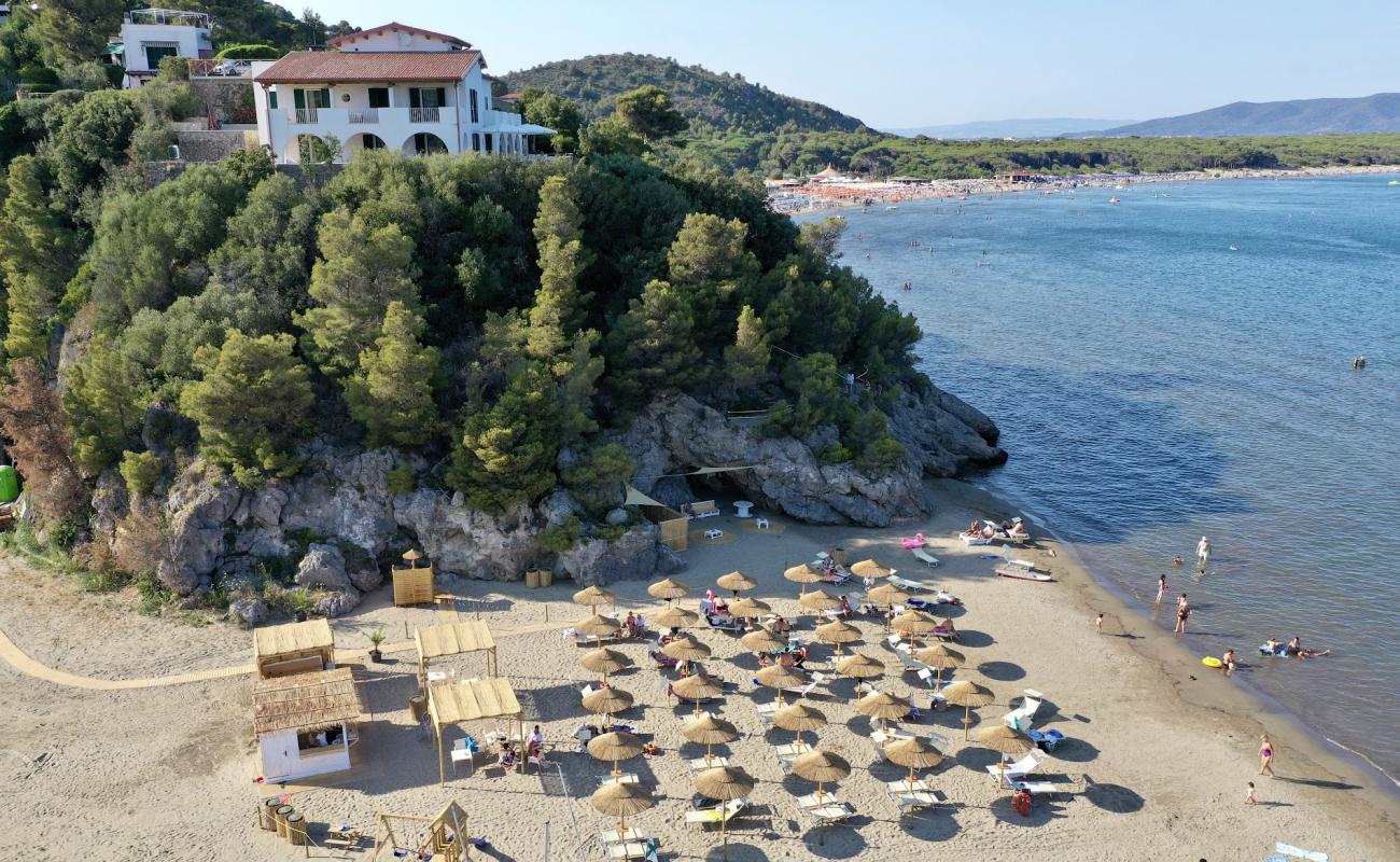 Galera Beach'in fotoğrafı açık bej kum yüzey ile