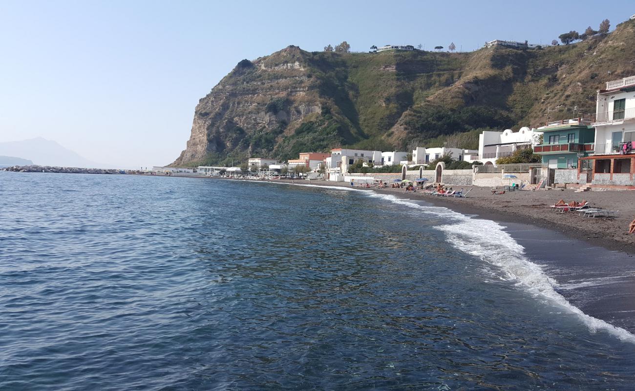 Miliscola beach'in fotoğrafı kahverengi kum yüzey ile