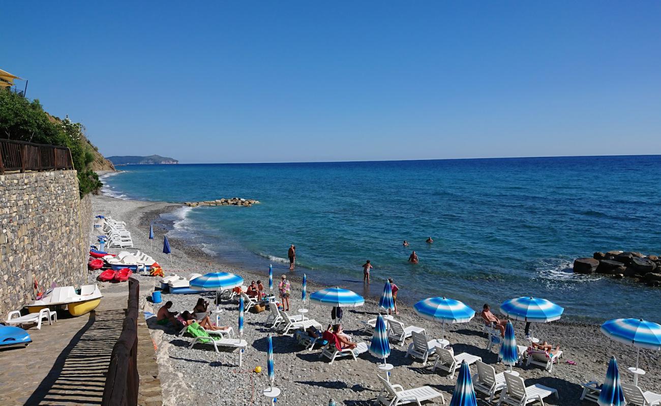 La Maree hotel beach'in fotoğrafı kahverengi çakıl yüzey ile