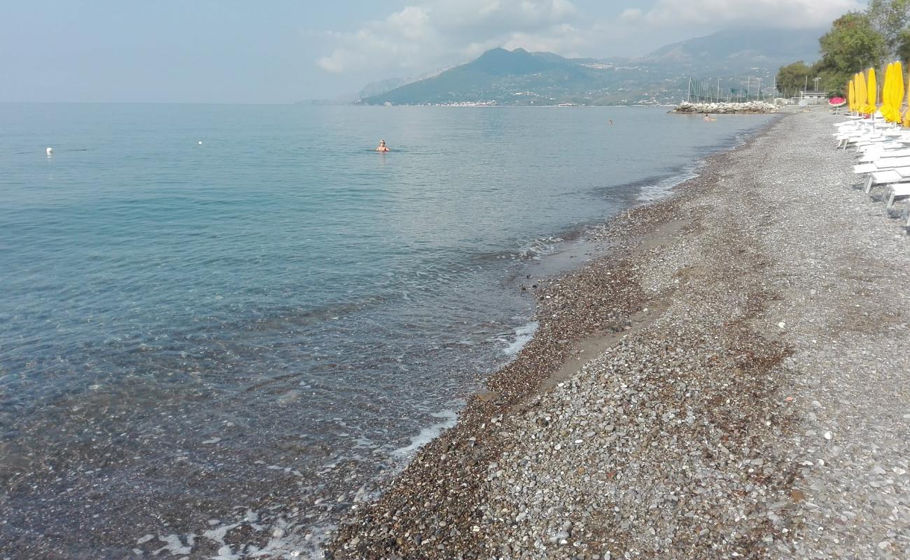 Capitello beach II'in fotoğrafı siyah kum ve çakıllar yüzey ile