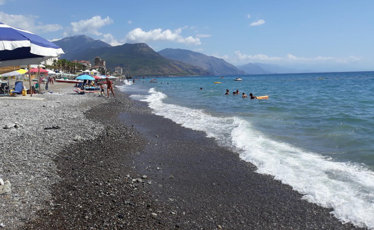 Spiaggia di Villamare'in fotoğrafı bej kum ve çakıl yüzey ile