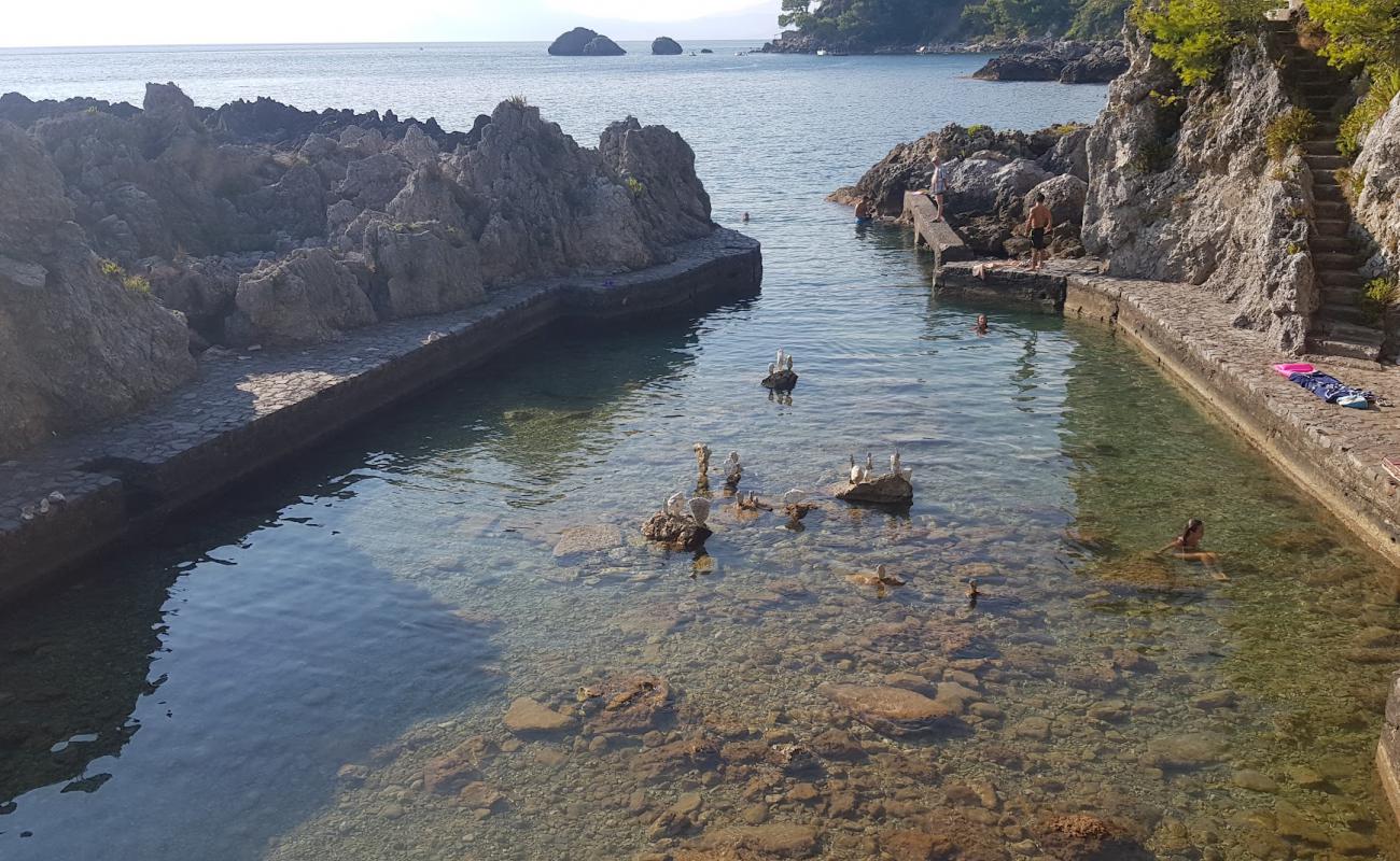 Cala Tunnara II'in fotoğrafı beton kapak yüzey ile