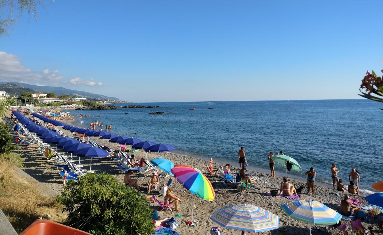 Spiaggia Diamante'in fotoğrafı gri ince çakıl taş yüzey ile