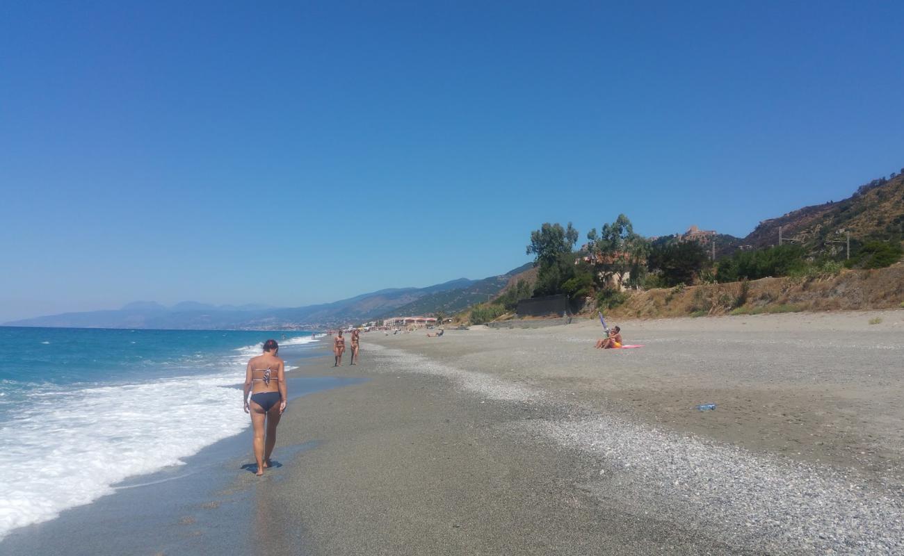 Scaro-Reggio-Scornavacca-Vardano beach'in fotoğrafı gri ince çakıl taş yüzey ile