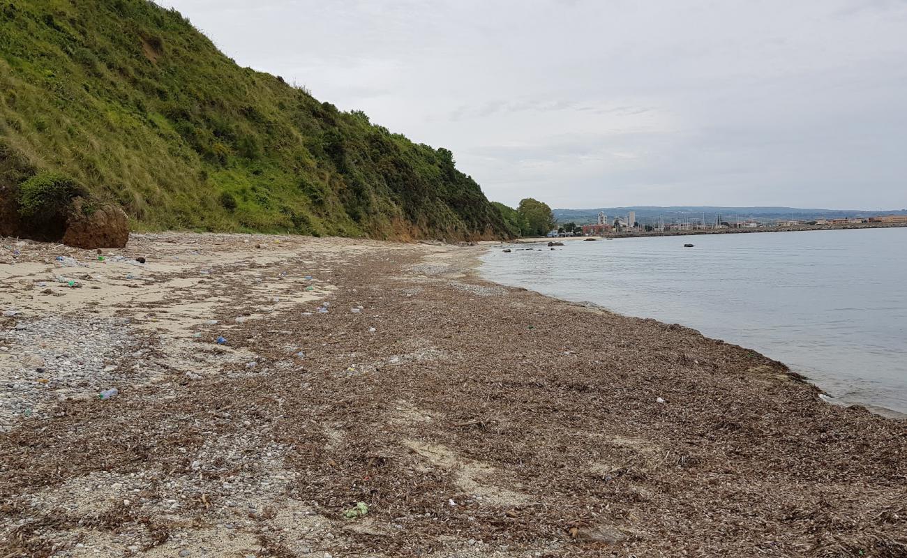 Spiaggia Timpa Janca'in fotoğrafı kahverengi kum yüzey ile