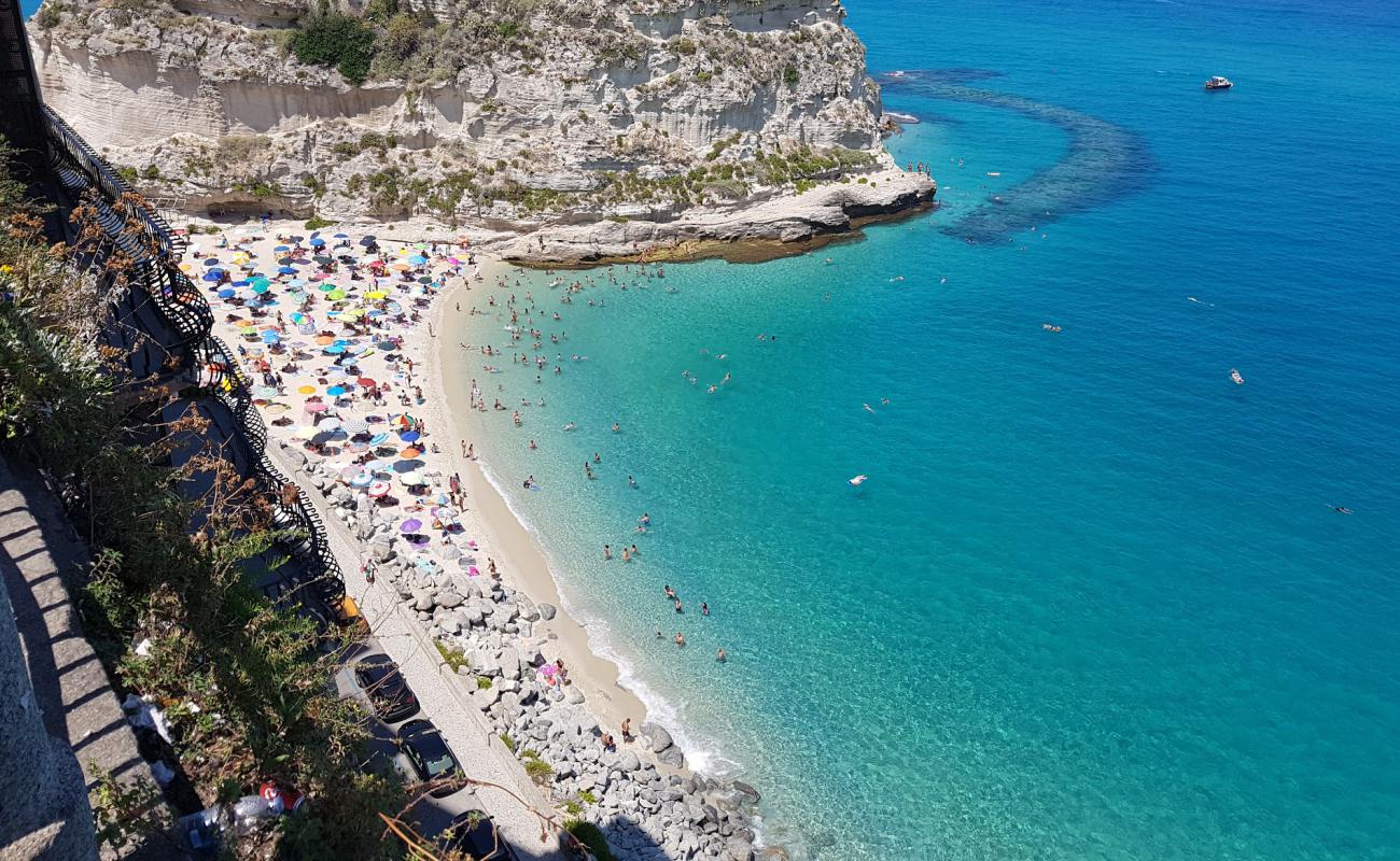 Spiaggia della Rotonda'in fotoğrafı parlak kum yüzey ile