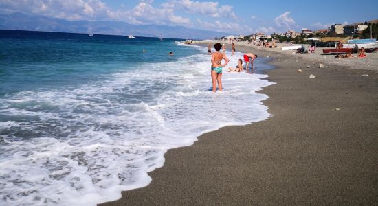 Giovanni-Lazzaro beach